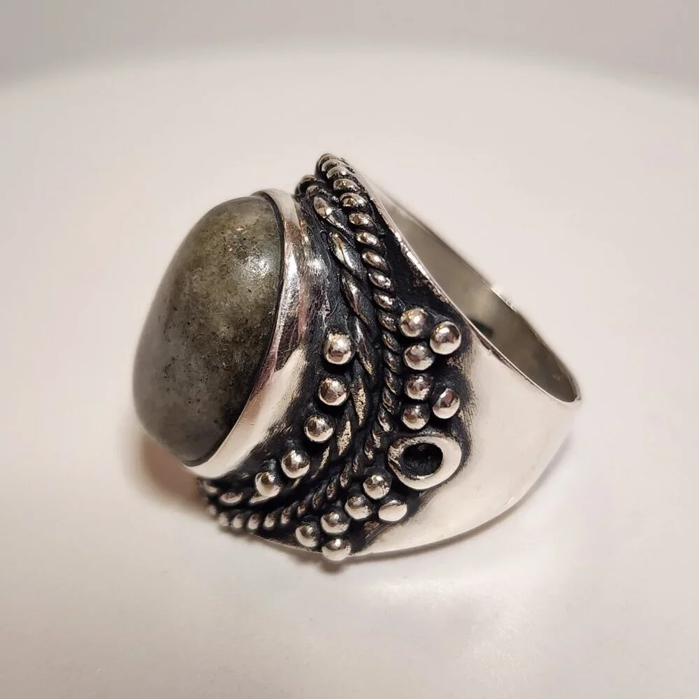 925 Silver Gray Stone Ring